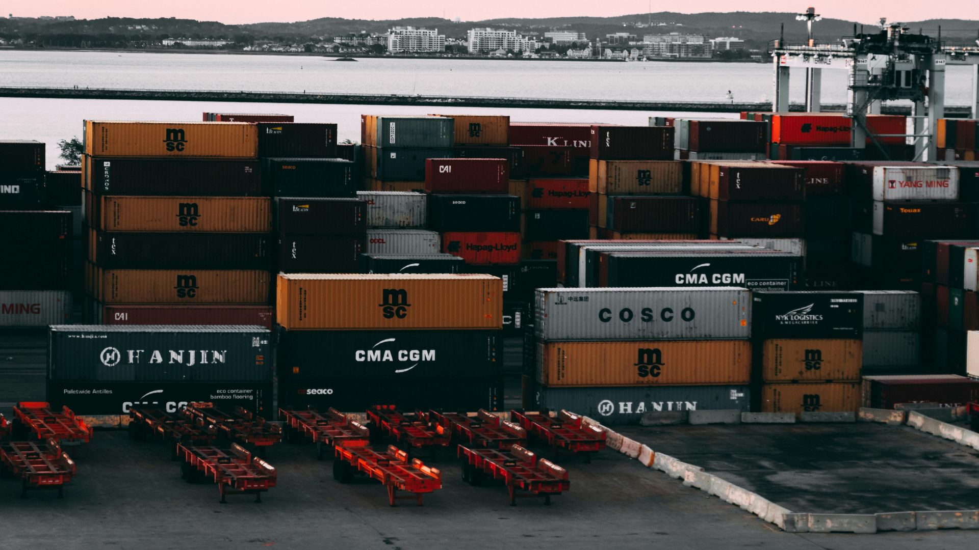 Customs Broker Texas Broker vs Freight Forwarder vs Carrier — Who Does What for Imports